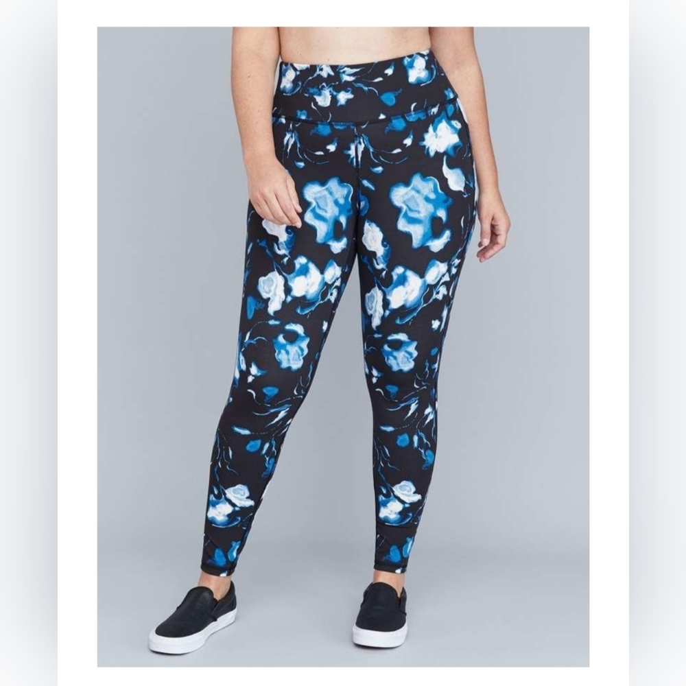Lane Bryant Livi Active Wicking 7/8 Length Legging